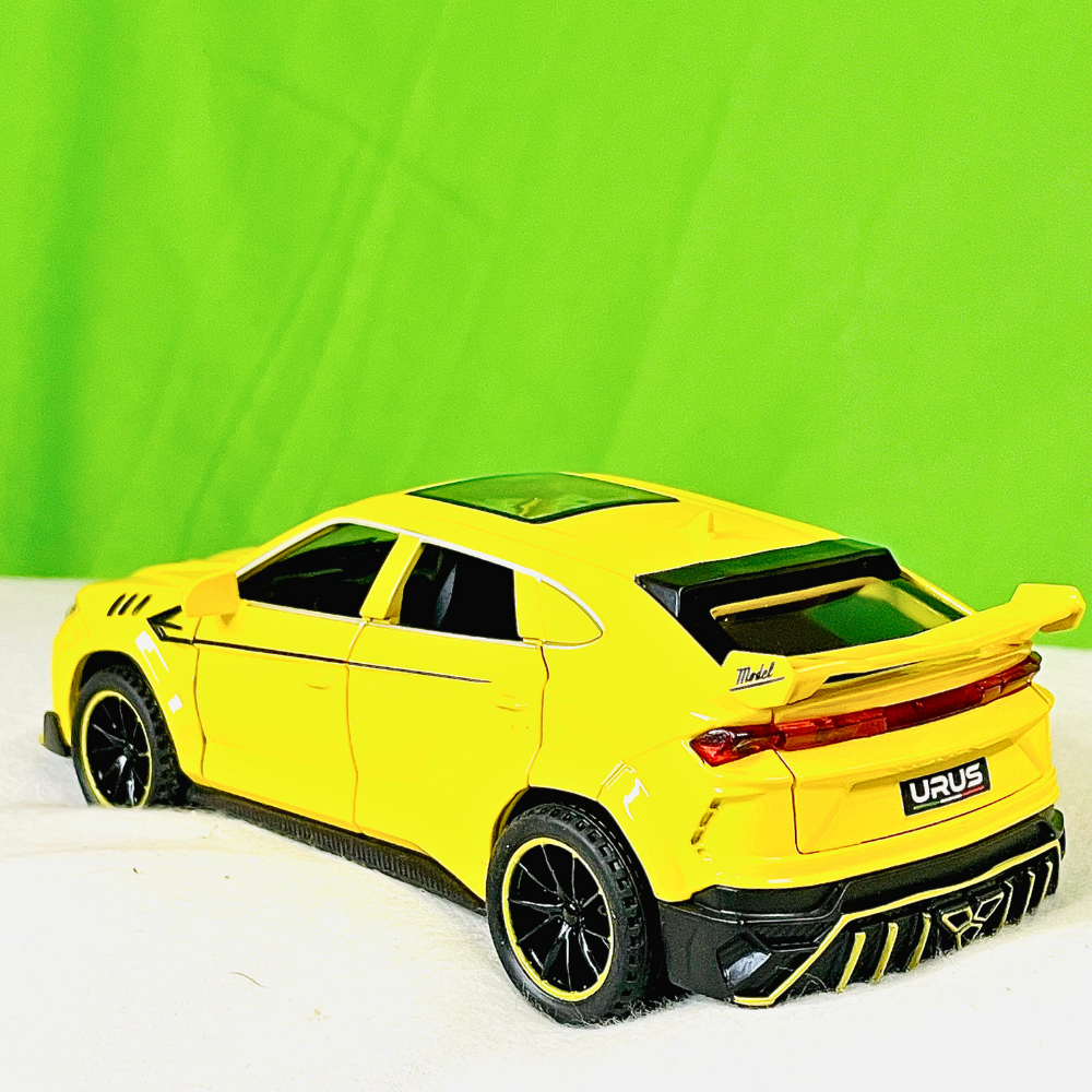 Lamborghinii Urus Die cast Model Car